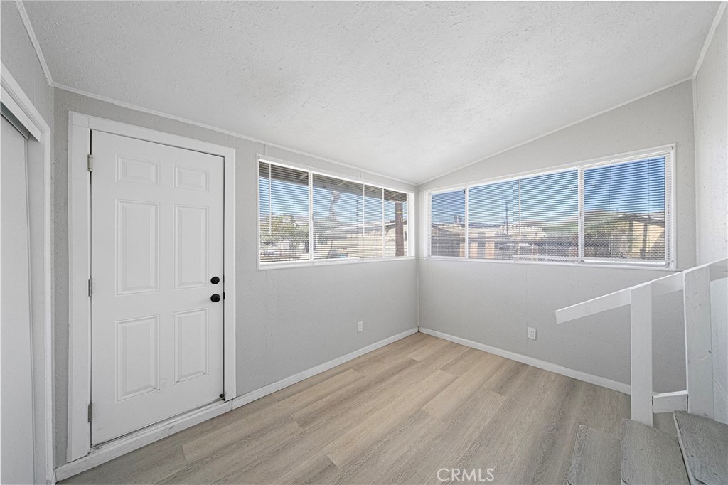 52356 Date Avenue Property Photo 16
