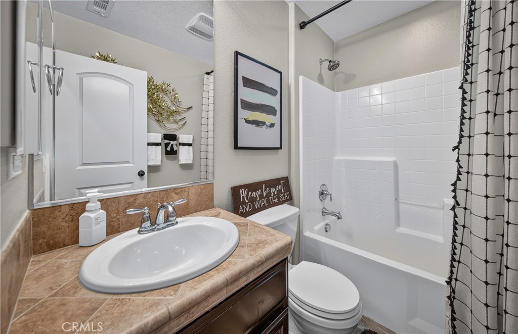 25579 Foxglove Lane Property Photo 6