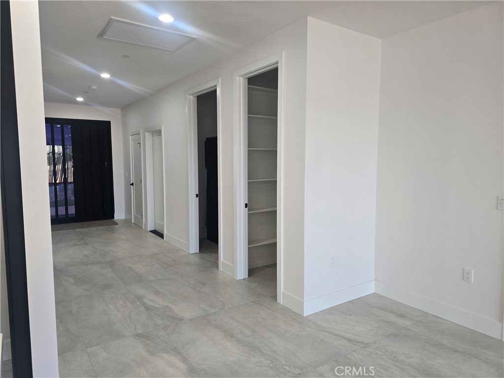 16870 Joshua Property Photo 9