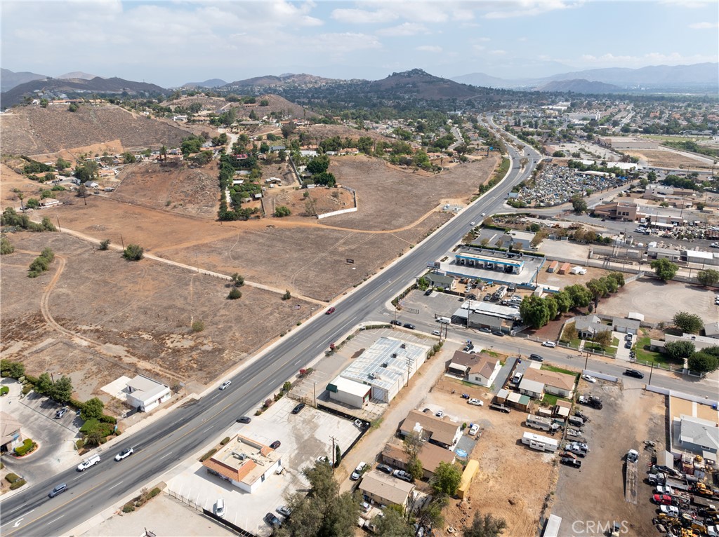 8616 Limonite Avenue Property Photo 14
