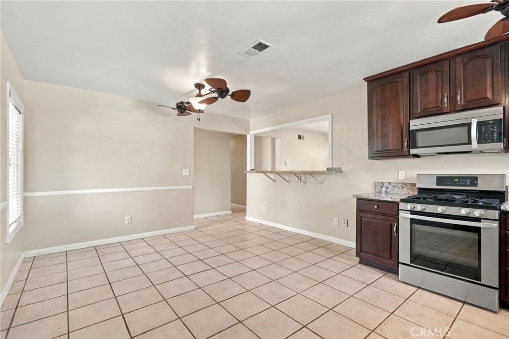 1270 W 25th Street Property Photo 17