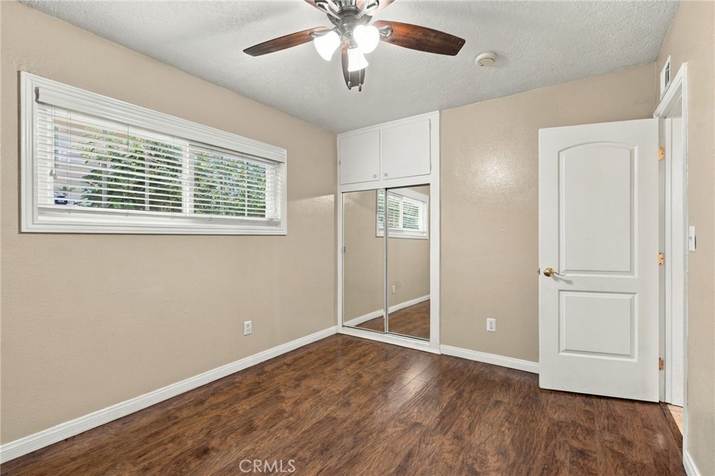 1270 W 25th Street Property Photo 24