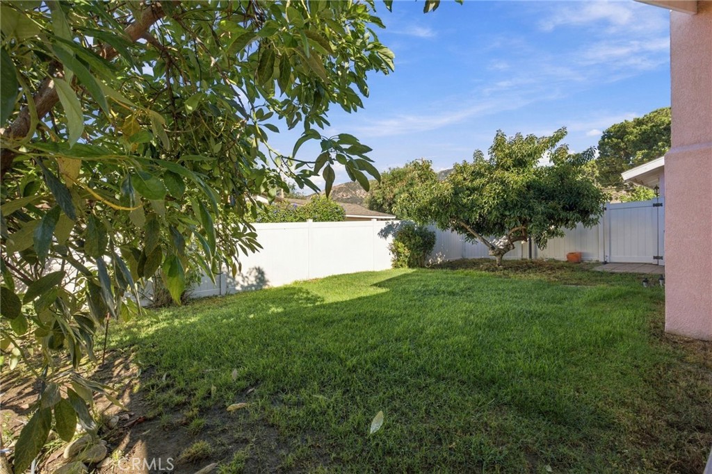 1270 W 25th Street Property Photo 35
