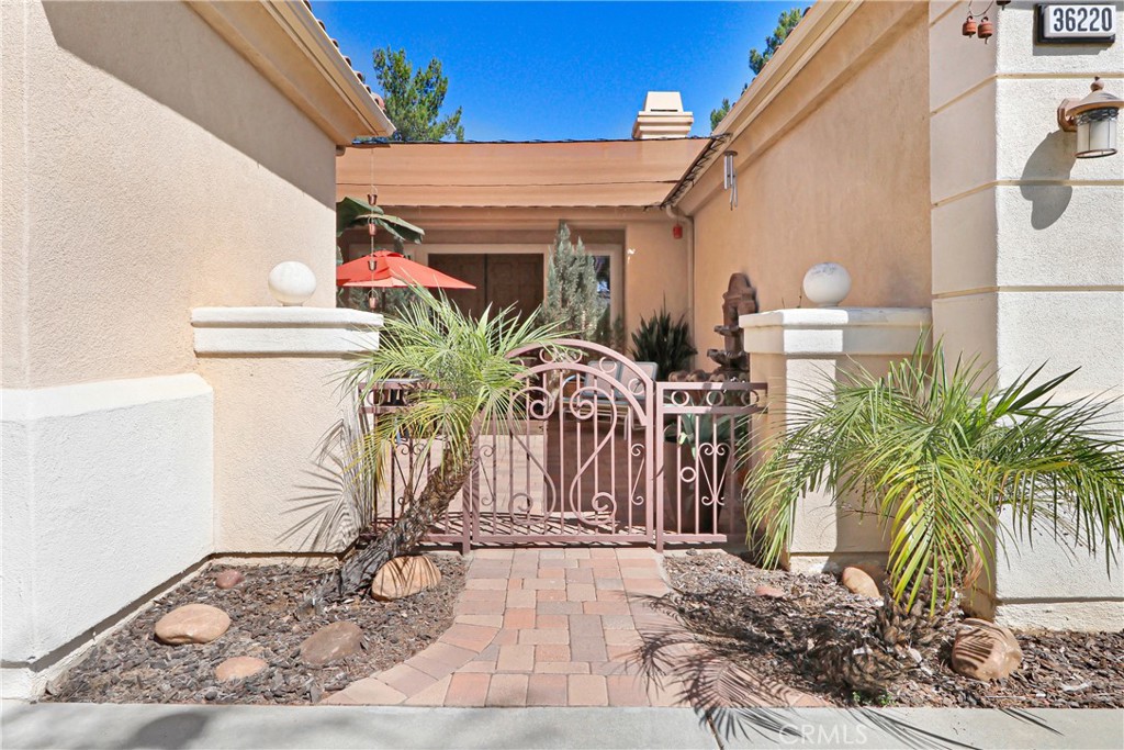 36220 Eagle Property Photo 4