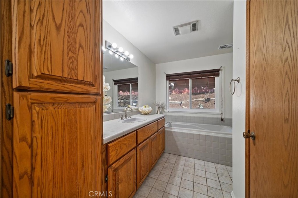 5082 Auburn Property Photo 25
