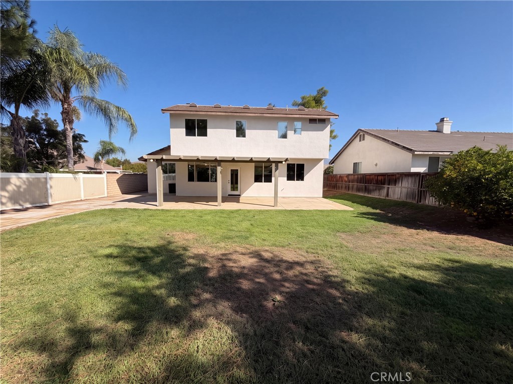 33825 Glenoaks Property Photo 5