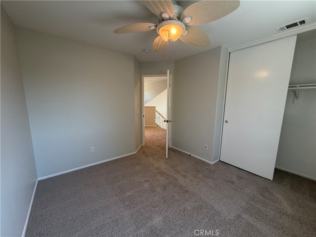 33825 Glenoaks Property Photo 6
