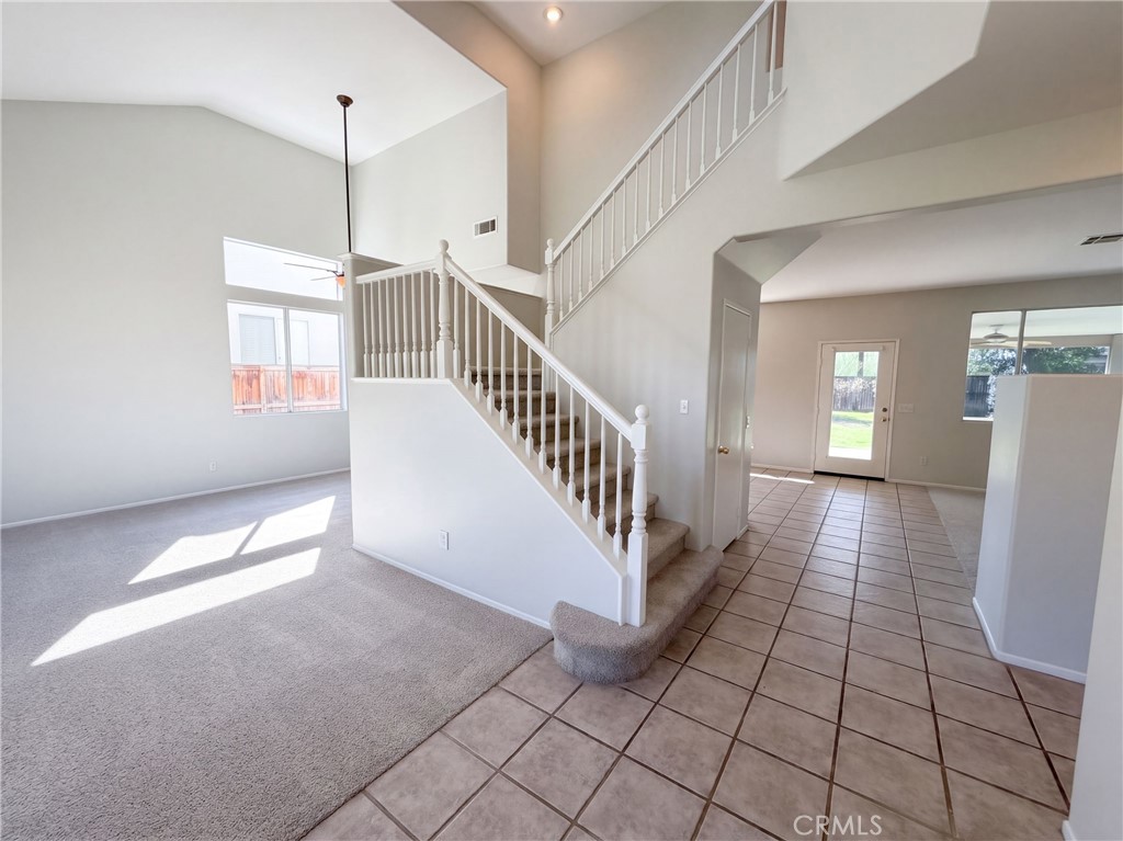 33825 Glenoaks Property Photo 8