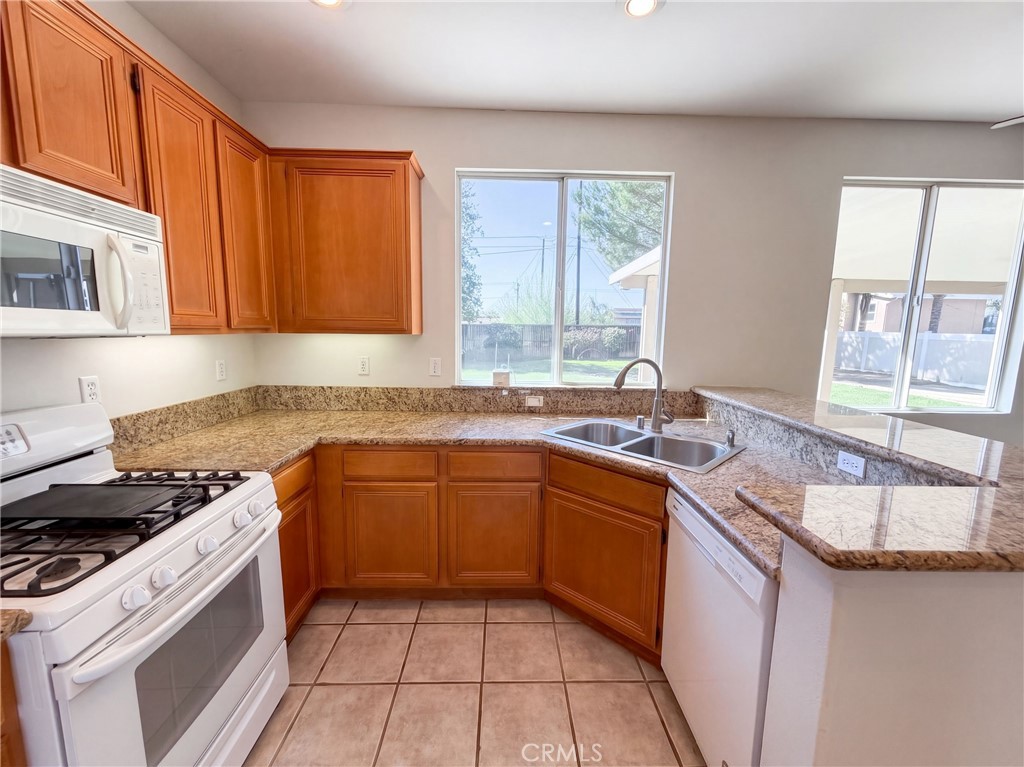 33825 Glenoaks Property Photo 13