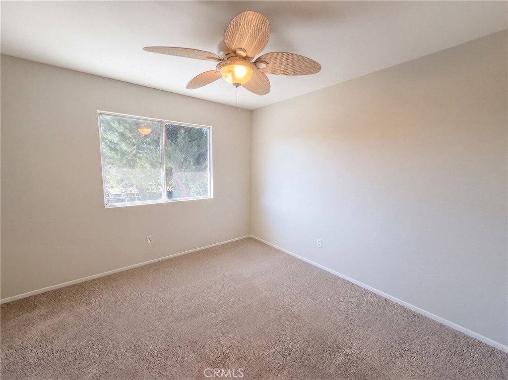 33825 Glenoaks Property Photo 18