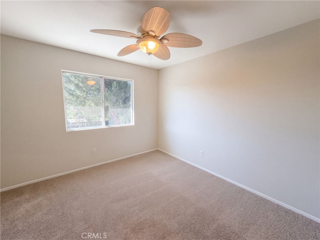 33825 Glenoaks Property Photo 18