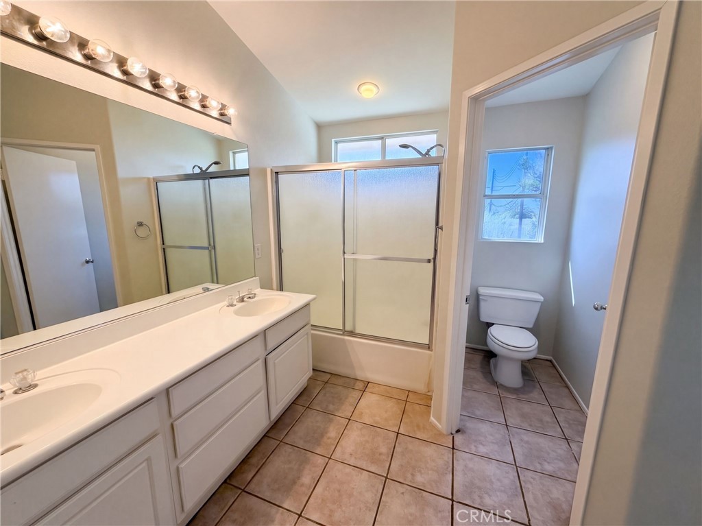 33825 Glenoaks Property Photo 21