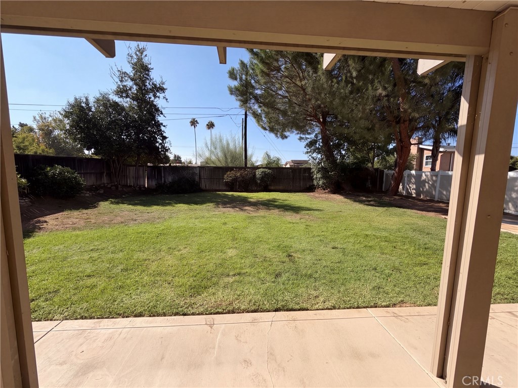 33825 Glenoaks Property Photo 24