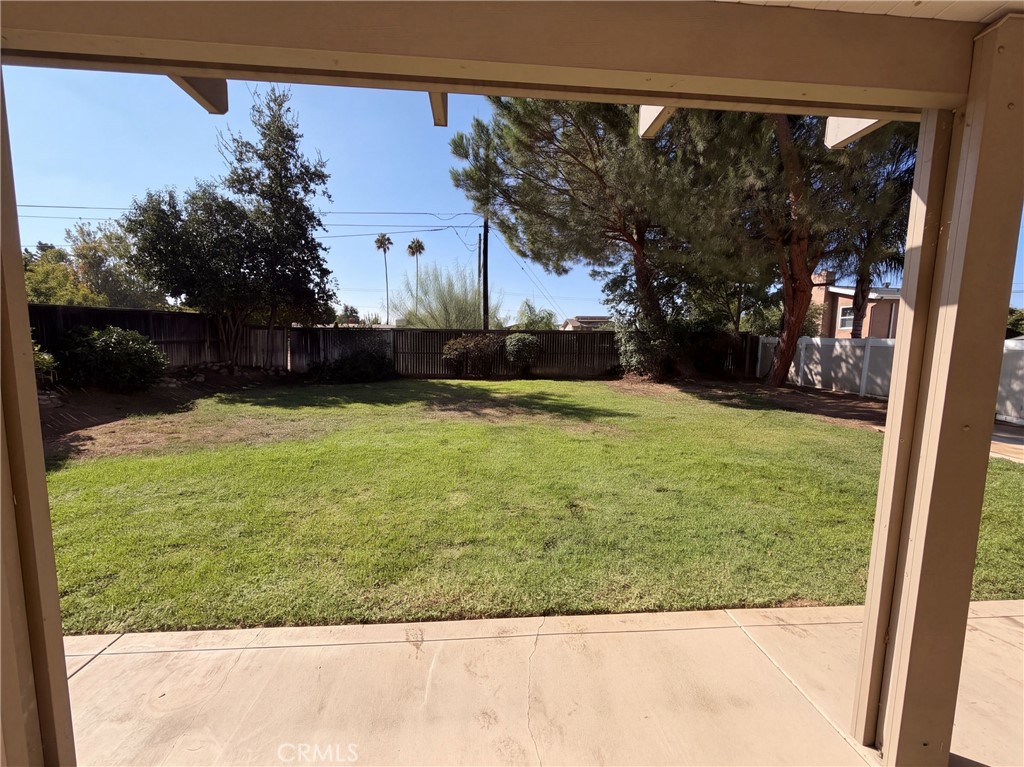 33825 Glenoaks Property Photo 24