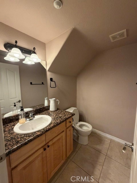 1200 E Highland 303 Property Photo 4