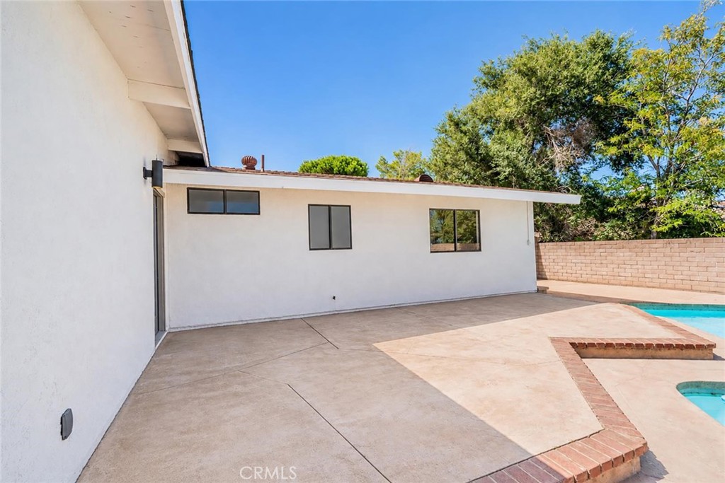 9221 Jacaranda Property Photo 25