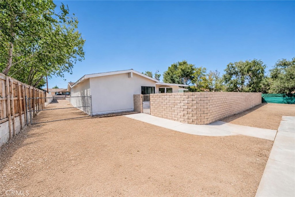 9221 Jacaranda Property Photo 27