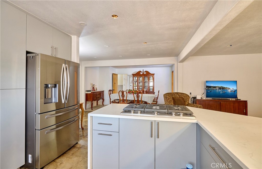 9195 Alder Avenue Property Photo 6