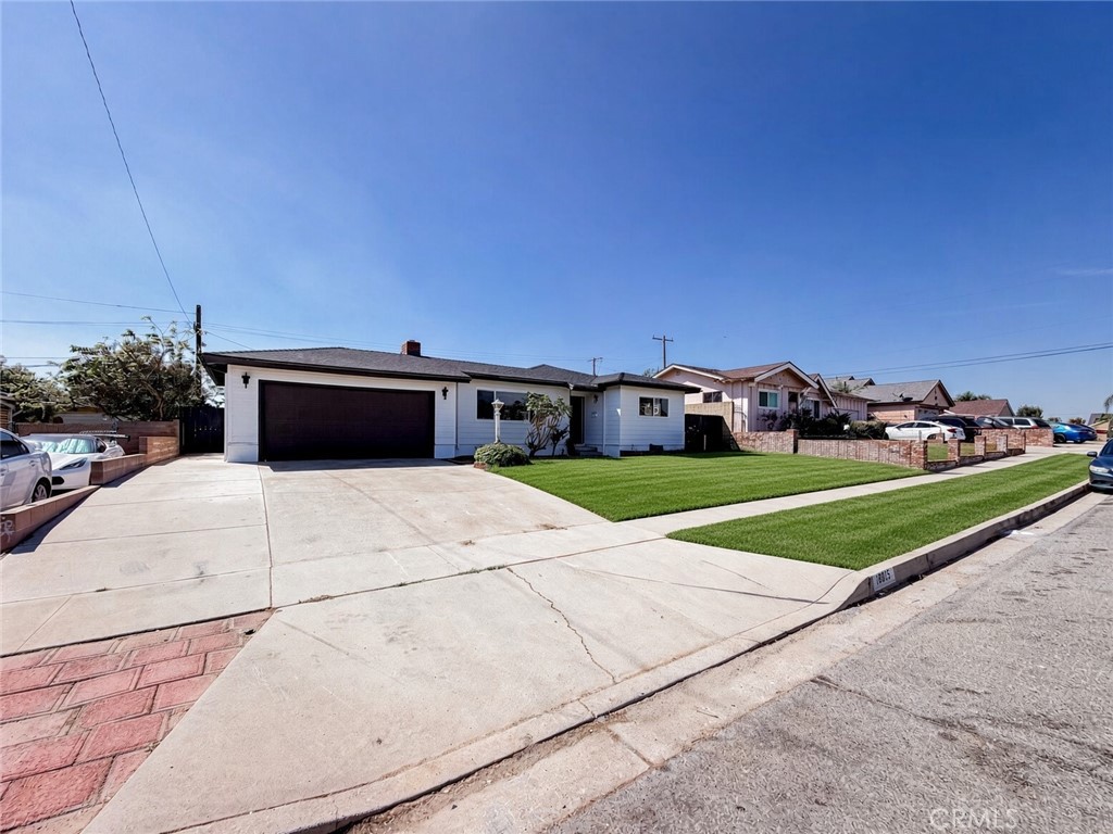 18815 Marygold Property Photo 2