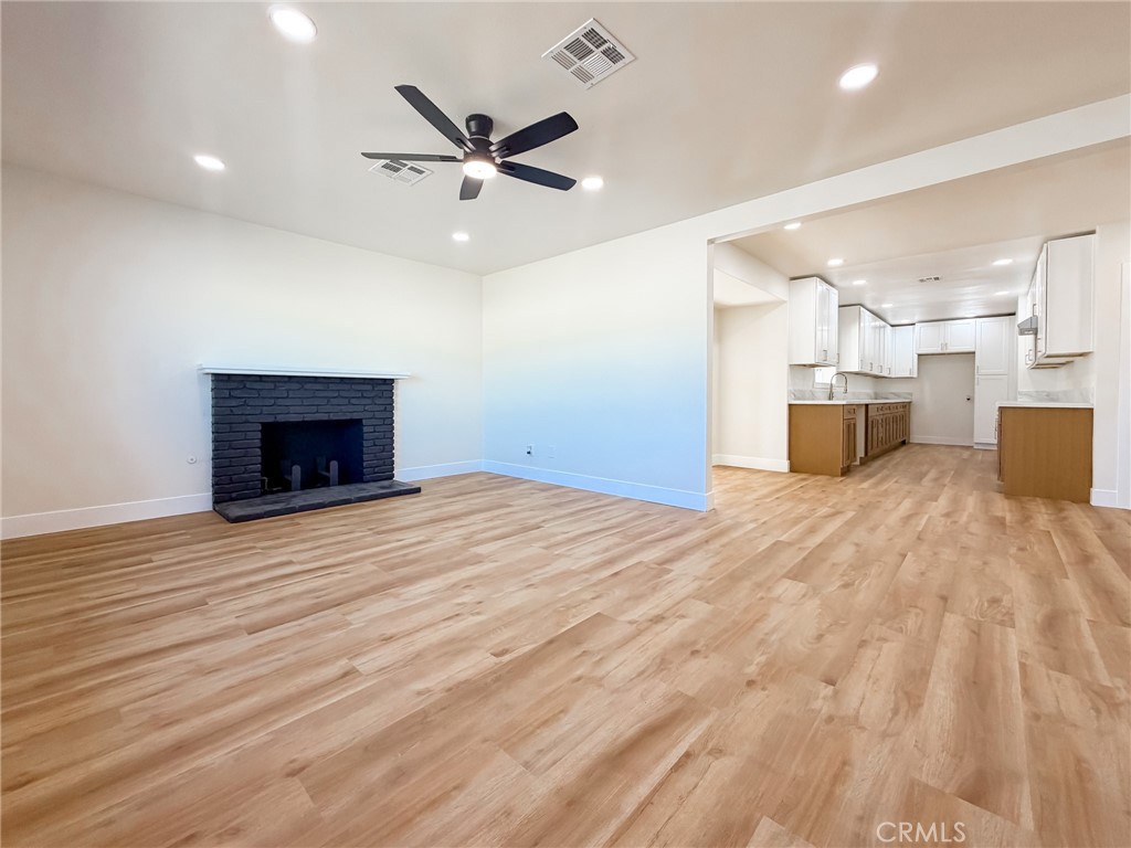 18815 Marygold Property Photo 4