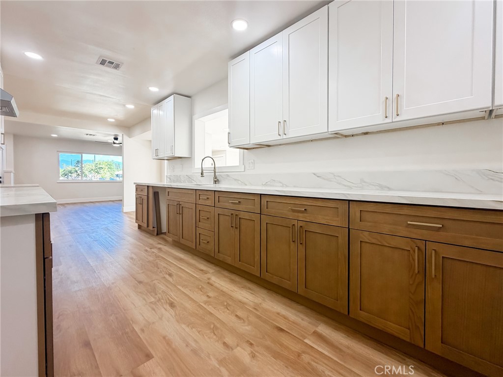18815 Marygold Property Photo 8