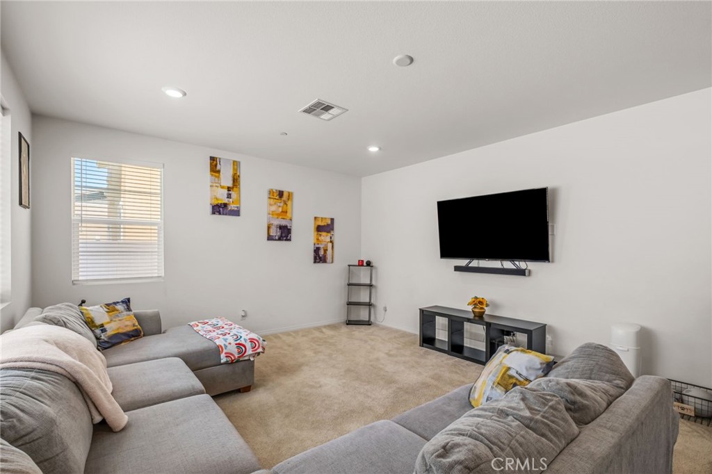 30903 Wild Berry Way Property Photo 4
