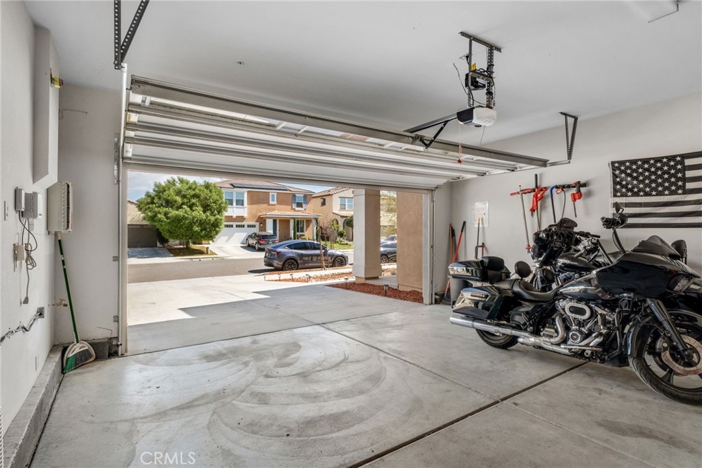 30903 Wild Berry Way Property Photo 16