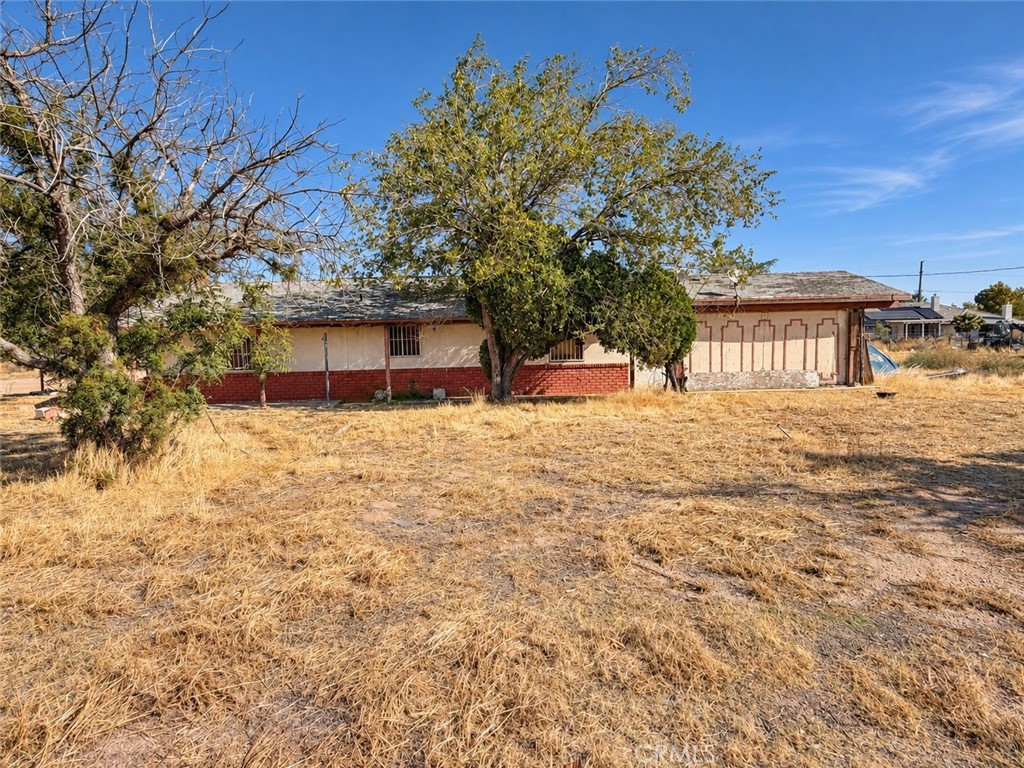 15116 Palm Property Photo 2