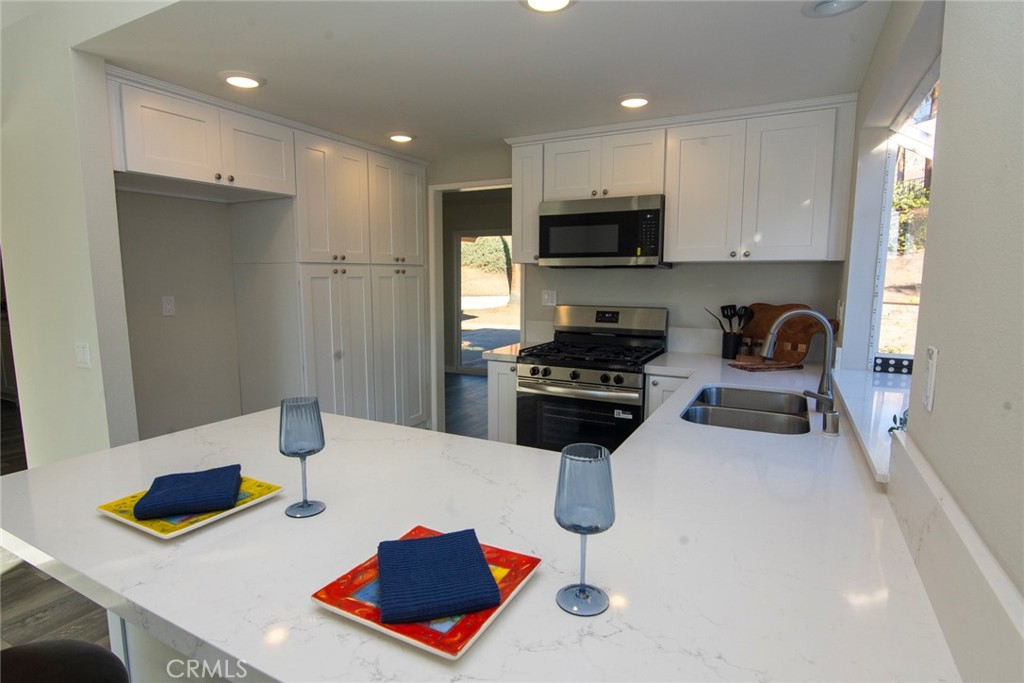 22788 Sweet Pea Property Photo 4
