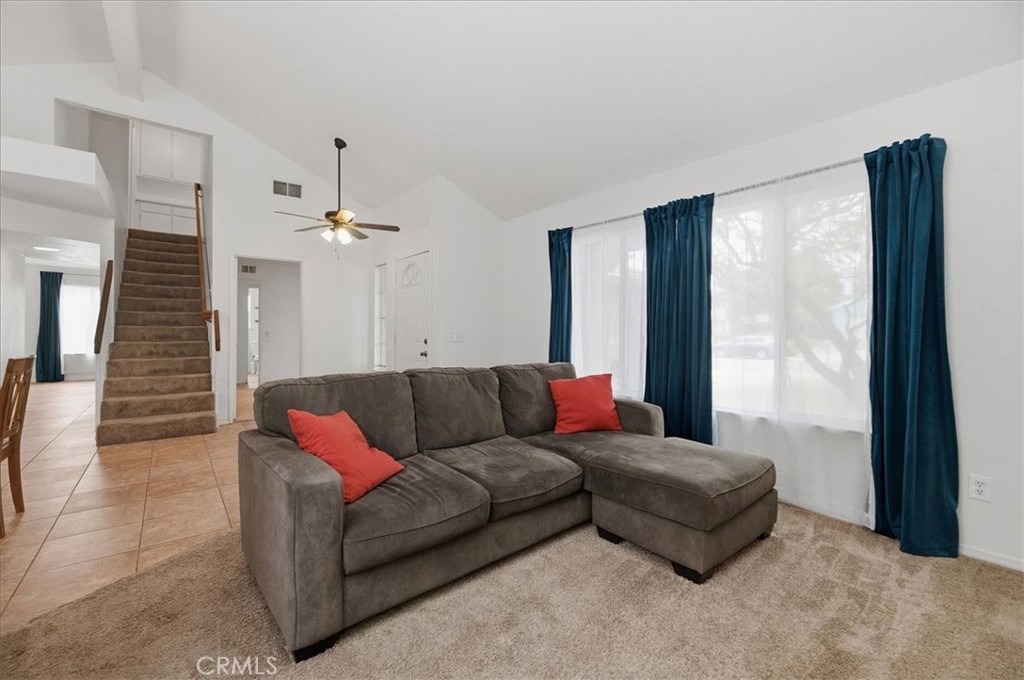 1547 Columbia Street Property Photo 9