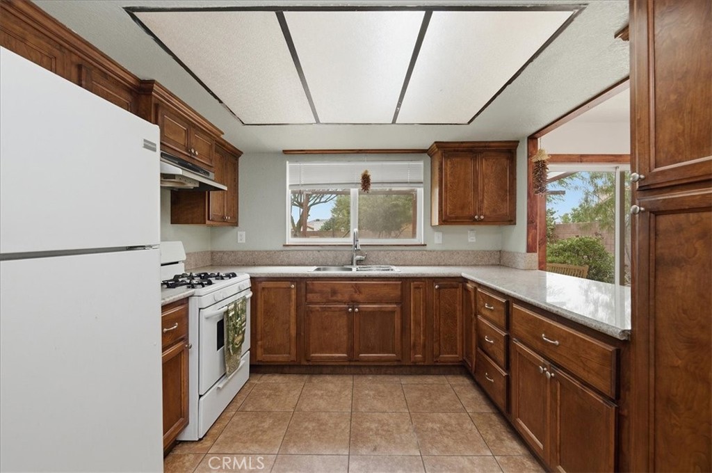 1547 Columbia Street Property Photo 12