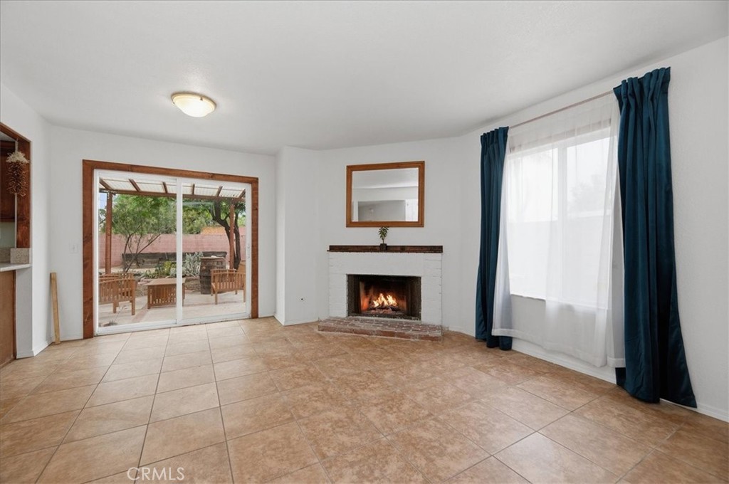 1547 Columbia Street Property Photo 17