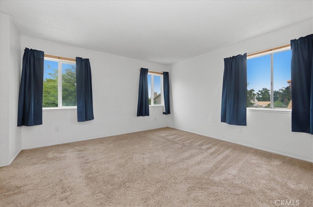 1547 Columbia Street Property Photo 23
