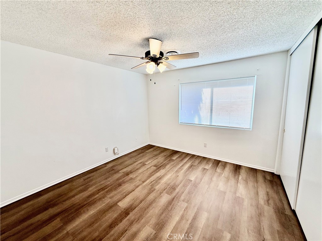 542 N Girard Property Photo 16