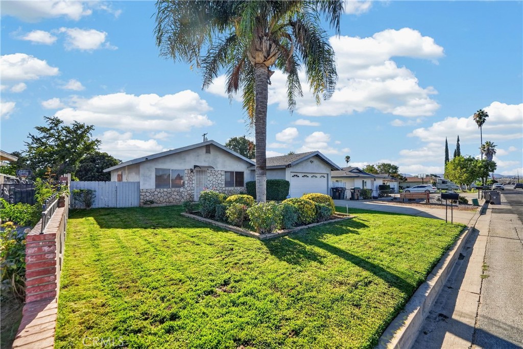 760 American Avenue Property Photo 3