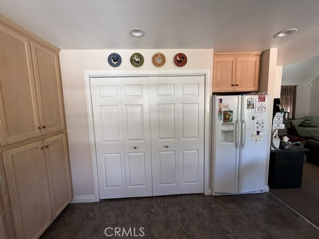 647 Lone Pine Property Photo 9