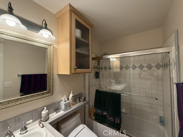 647 Lone Pine Property Photo 10