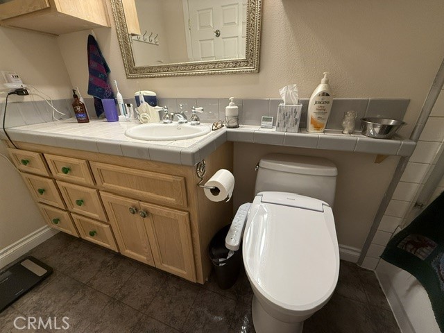 647 Lone Pine Property Photo 12