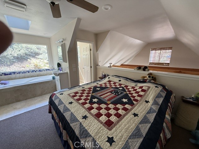 647 Lone Pine Property Photo 18