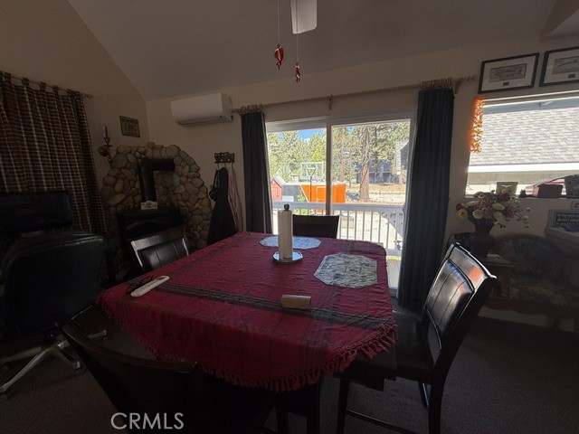 647 Lone Pine Property Photo 25