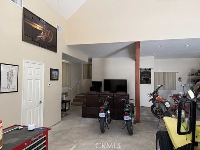647 Lone Pine Property Photo 29