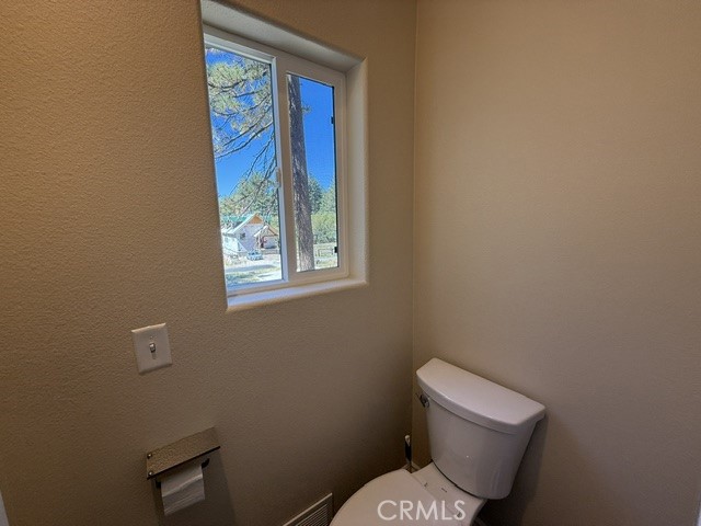 647 Lone Pine Property Photo 43