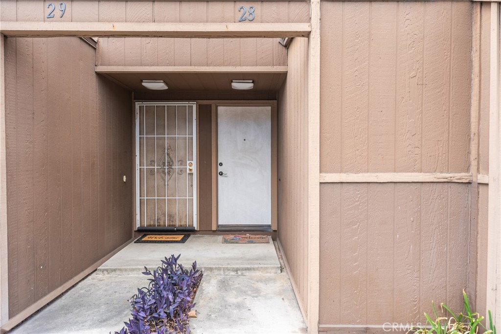 12828 Ramona Blvd 28 Property Photo 2