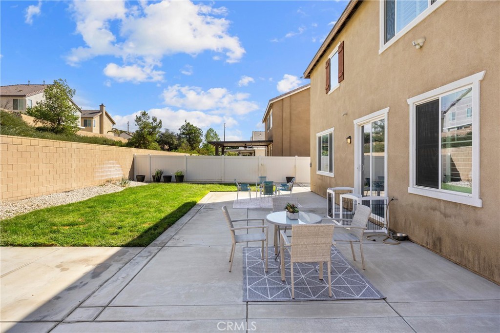 2080 Clementine Street Property Photo 41