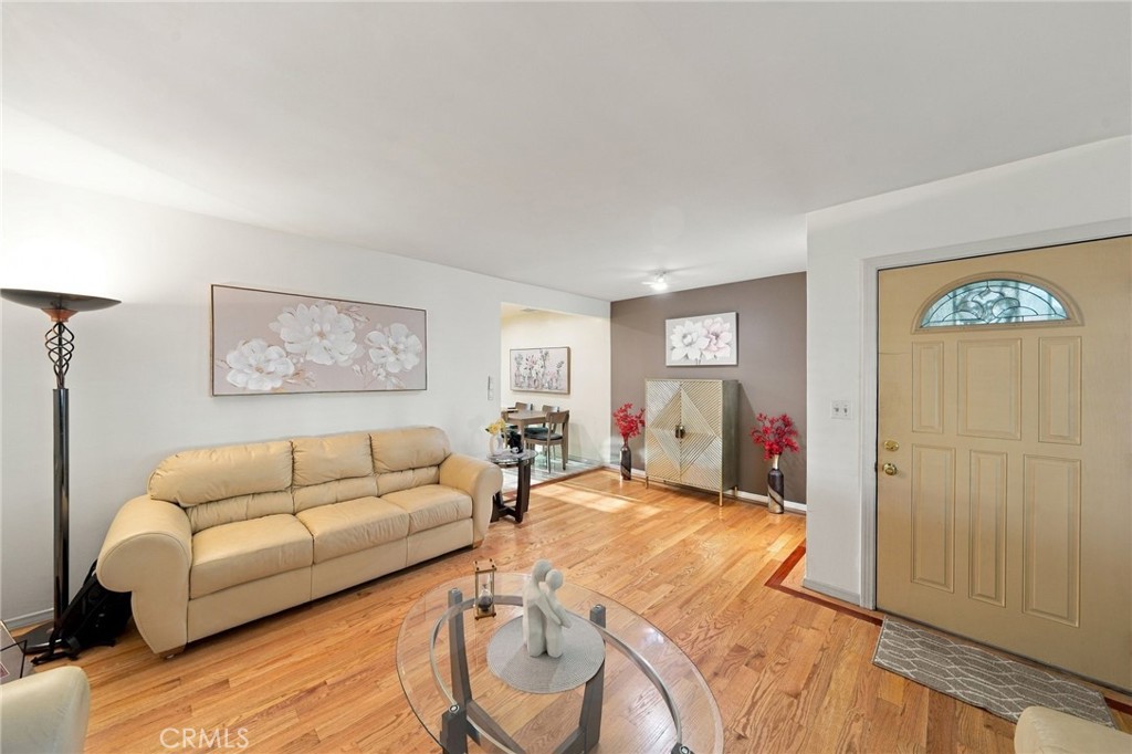 2009 Graylock Avenue Property Photo 9