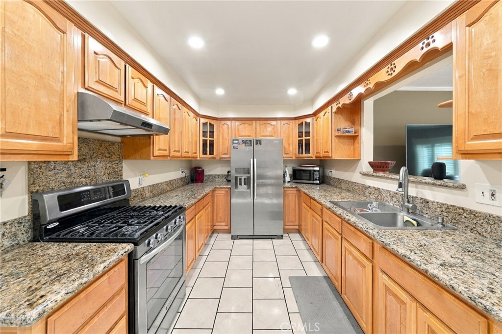 2009 Graylock Avenue Property Photo 15