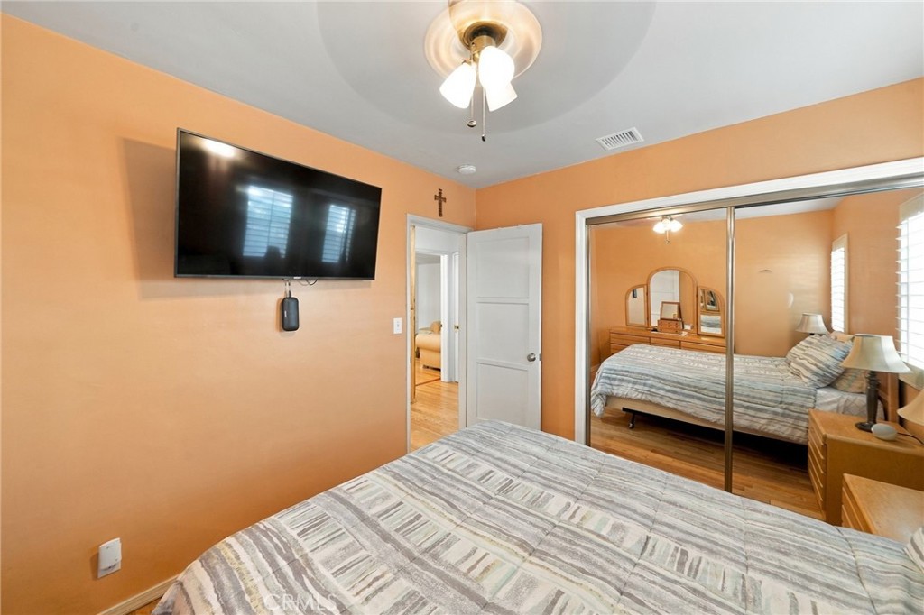 2009 Graylock Avenue Property Photo 32