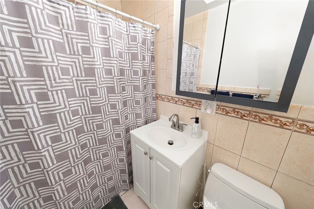 2009 Graylock Avenue Property Photo 34