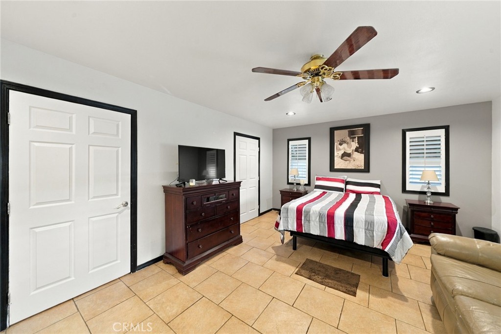 2009 Graylock Avenue Property Photo 36