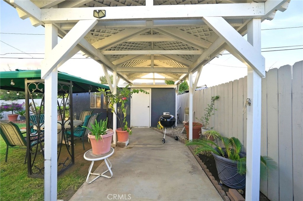 2009 Graylock Avenue Property Photo 46